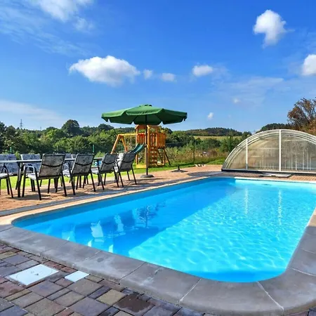 فيلة Beautiful Wellness Near The Giant Mountains Pecka